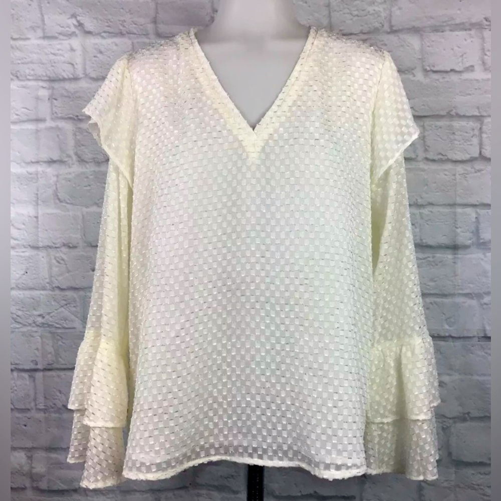 A New Day Small Blouse. Cream V Neck. Long Sleeve